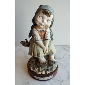 Vintage Giuseppe Armani Porcelain Figure Girl on Tree Stump Gulliver's World